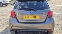 Toyota Yaris 1.5 VVT-h Design Hatchback 5dr Petrol Hybrid E-CVT Euro 6 (101 ps) 11