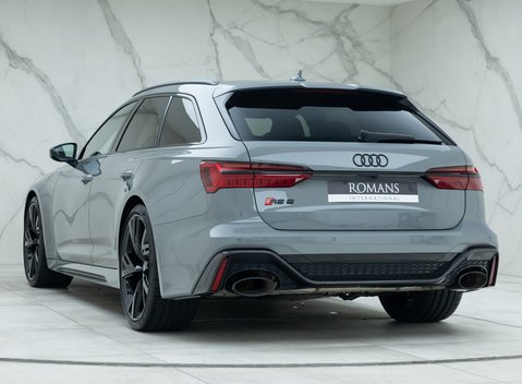 Audi RS6 Avant Carbon Black 7
