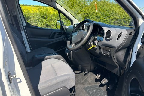 Citroen Berlingo 750 L2 1.6 Hdi 90 ps - Dog Van with Air Conditioning - Ex MOD 20