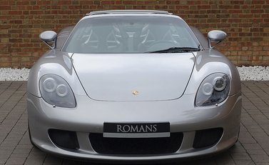 Porsche Carrera GT 6