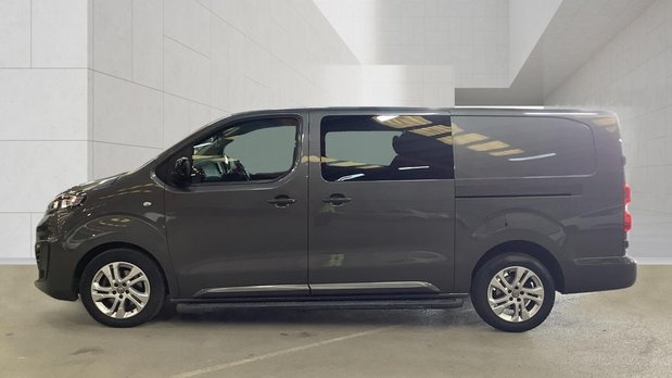 Vauxhall Vivaro Crew Cab AUTO LWB L2H1 Low Roof 3100 Air Con Alloys Sensors Cam Nav EURO 6 7