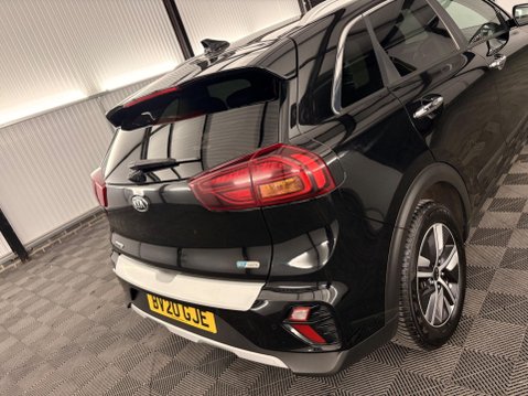 Kia Niro 1.6 GDi 2 DCT Euro 6 (s/s) 5dr 30