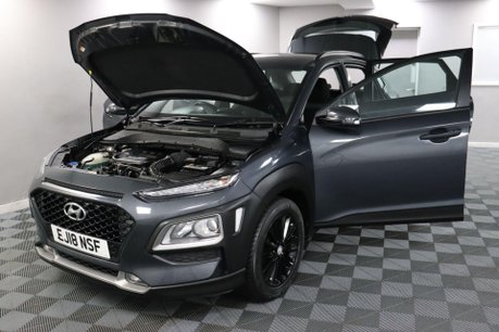Hyundai KONA SE 15