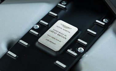 Aston Martin V12 Vantage Roadster 56