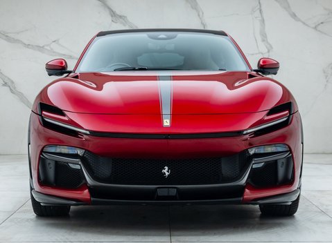 Ferrari Purosangue 4