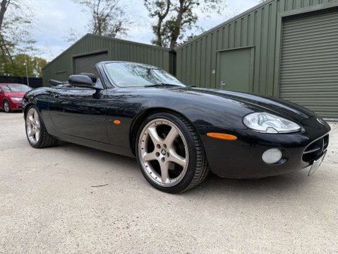Jaguar XK 4.0 XK8 Convertible Auto 2dr 6