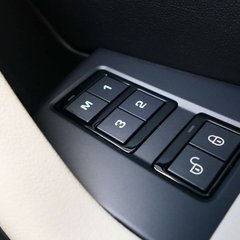 Jaguar F-Pace 5.0 F-PACE SVR AWD Auto 4WD 5dr 1
