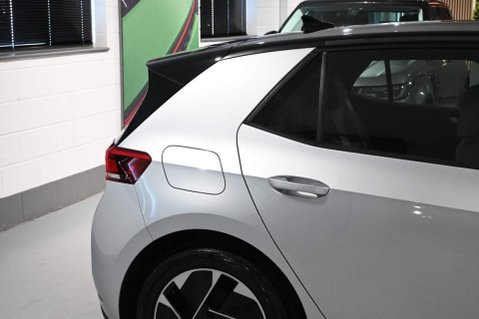 Volkswagen ID.3 Pro Performance 58kWh Life Auto 5dr 37