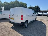 Peugeot Expert MWB L2H1 Low Roof Professional Premium Plus 3100 Air Con EURO 6 6