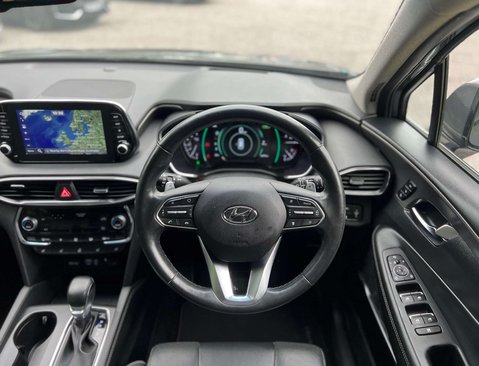 Hyundai SANTA FE 2.2 Santa Fe Premium SE CRDi Auto 4WD 5dr 22