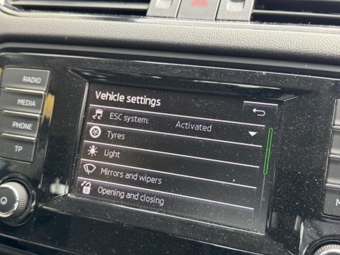 Skoda Octavia 1.6 TDI S DSG Euro 5 (s/s) 5dr 13