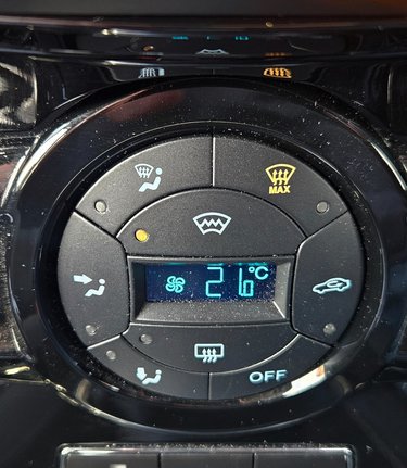 Ford Fiesta 1.0 TITANIUM LOOK! ONLY 11000 MILES! £20 ROAD TAX!  3