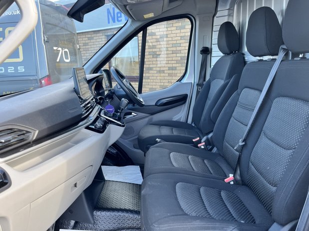 Maxus Deliver 9 DELIVER 9 DIESEL 2.0 D20 150 LWB High Roof Lux Van 17