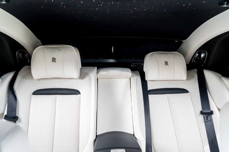 Rolls-Royce Ghost V12. STARLIGHT. H, C & M SEATS. REAR ENTERTAINMENT. HUD. A/CRUISE CONTROL 9