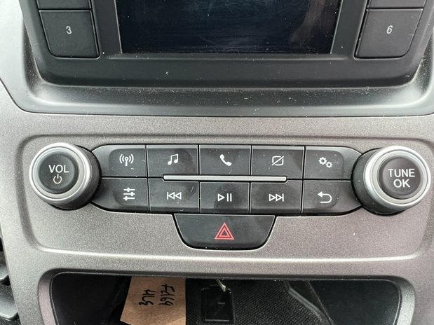 Ford Transit Connect Crew Cab LWB L2H1 Low Roof Trend Air Con Sensors EURO 6 NO VAT 33