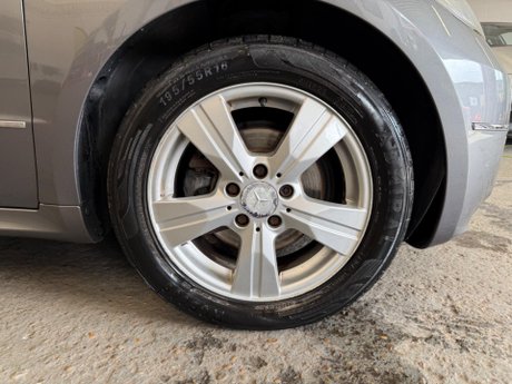 Mercedes-Benz A Class 1.7 A180 Avantgarde SE CVT 5dr 17