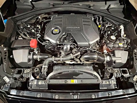 Jaguar F-Pace V6 S AWD 11