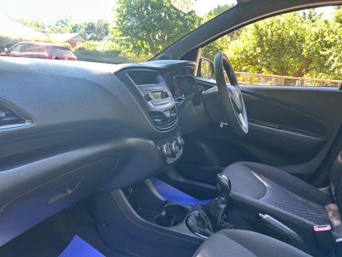 Vauxhall Viva 1.0i SE Euro 6 5dr 8