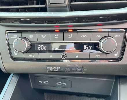 SEAT Arona 1.0 Arona Xperience Luxury EcoTSI Semi-Auto 5dr 50