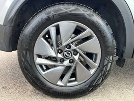 Nissan Qashqai 1.3 Qashqai Acenta Premium DiG-T MHEV 5dr 14
