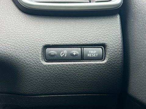 Nissan Qashqai DIG-T ACENTA PREMIUM DCT 34