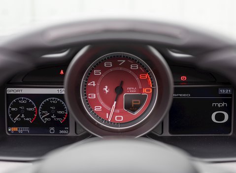 Ferrari 458 Spider 18