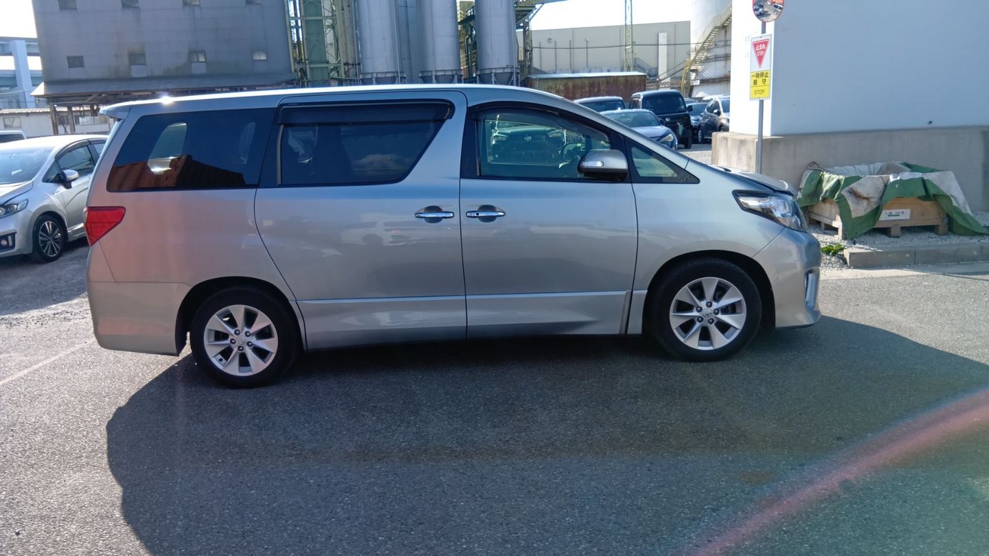 2012 Toyota Alphard JDM car for sale — photo 5 of 25