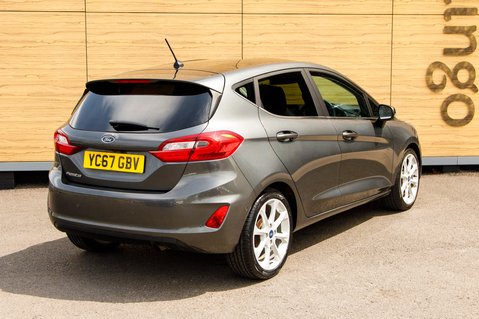 Ford Fiesta TITANIUM 2
