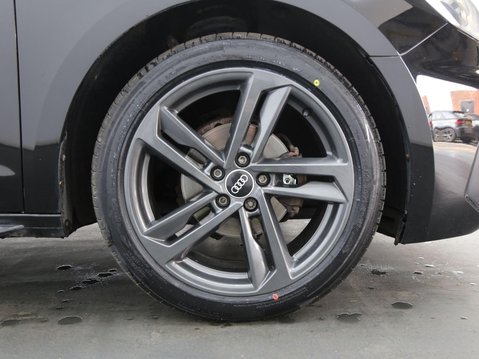 Audi A1 1.0 TFSI 25 S line Sportback Euro 6 (s/s) 5dr 28