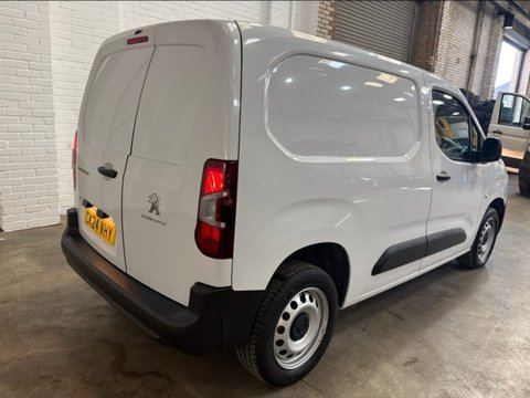 Peugeot Partner BLUEHDI PROFESSIONAL PREMIUM PLUS L1 5