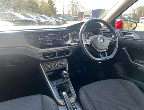 Volkswagen Polo 1.0 Polo Match TSi 5dr 17