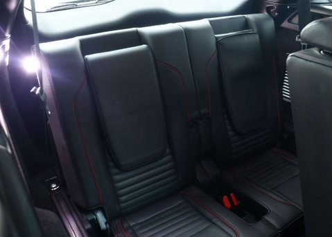 Land Rover Discovery Sport 2.0 Discovery Sport R-Dynamic HSE D Auto 4WD 5dr 57