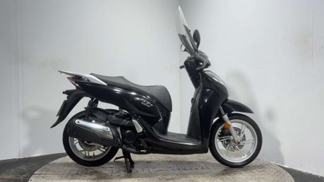 Honda SH300i SH 300 2016 32K VERY CLEAN MOT JAN 2027 300CC SCOOTER 1