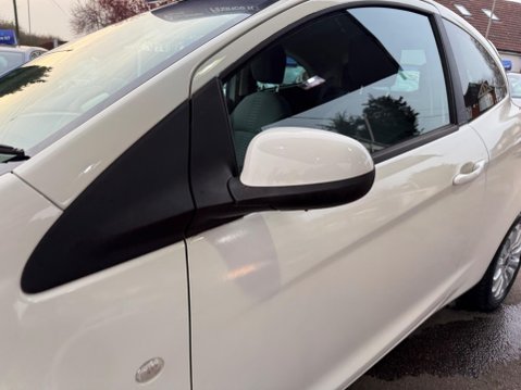 Ford Ka 1.2 Zetec Euro 4 3dr 34