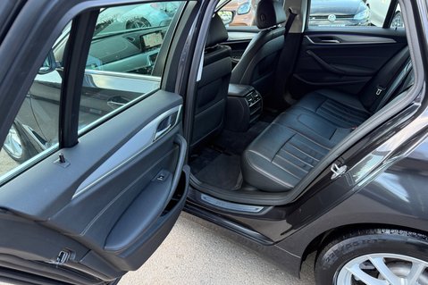 BMW 5 Series 520I SE TOURING AUTOMATIC ESTATE TOURING - HARMAN KARDON - AMBIENT LIGHTING 28