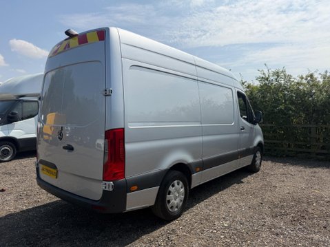Mercedes-Benz Sprinter 2.0 315 CDI Premium RWD L2 H2 Euro 6 (s/s) 5dr 9