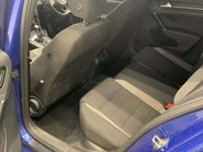 Volkswagen Golf 2.0 Golf R DSG 4WD 5dr 17