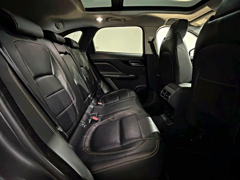 Jaguar F-Pace V6 SPORT AWD 26