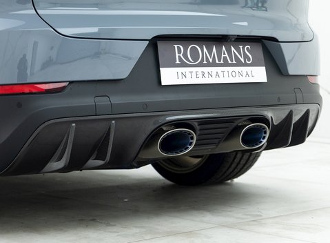 Porsche Cayenne Turbo GT 30