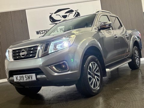 Nissan Navara 2.3 dCi Tekna 4WD Euro 6 (s/s) 4dr 15