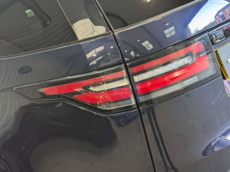 Land Rover Discovery 3.0 Discovery HSE TD6 Auto 4WD 5dr 40