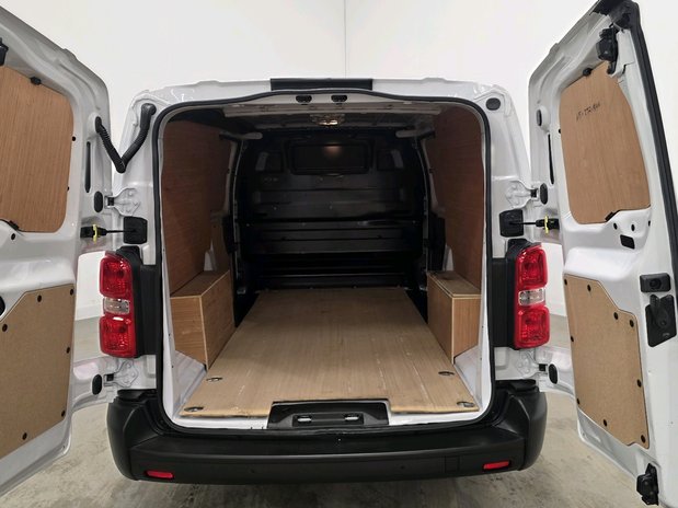 Vauxhall Vivaro Vauxhall Vivaro L2 Diesel 2900 1.5d 100ps Dynamic H1 Van 16
