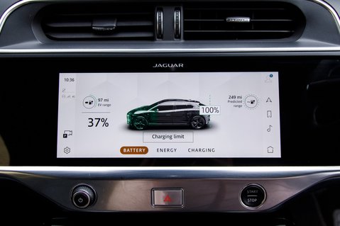Jaguar I-Pace BLACK 33