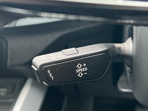 Audi Q2 TFSI SE 32