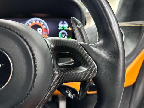 McLaren 570S 3.8 570s Coupe Semi-Auto 2dr 49