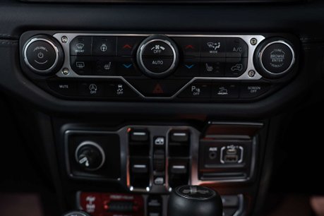 Jeep Wrangler 2.0 Wrangler Rubicon Unlimited Edition Auto 4WD 4dr 23