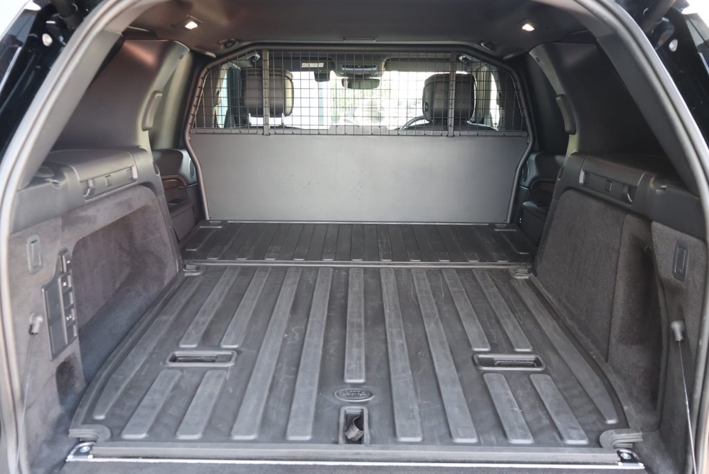 Land Rover Discovery 3.0 HSE- X Dynamic 22 inch wheels climate pack full hi gloss black pack  19