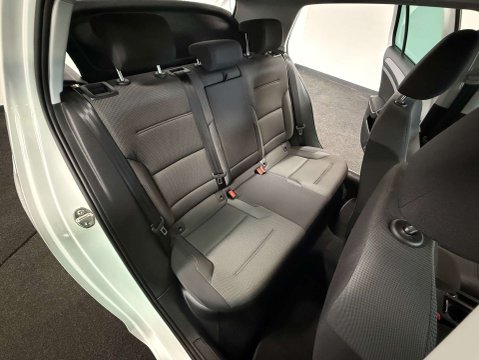 Volkswagen Golf 1.5 Golf Match TSi Evo 5dr 28