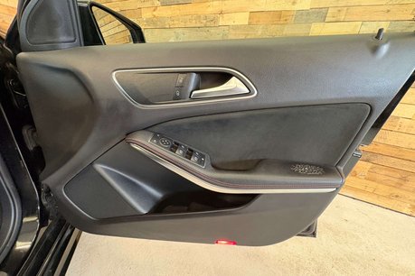Mercedes-Benz A Class 1.6 A160 AMG Line (Executive) Hatchback 5dr Petrol 7G-DCT Euro 6 (s/s) (102 69