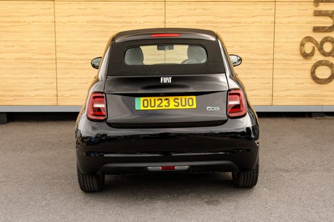 Fiat 500e ICON 7